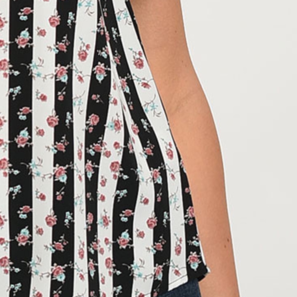 Off the Shoulder Ruffled Floral Stripe Top - Picture 3 of 4